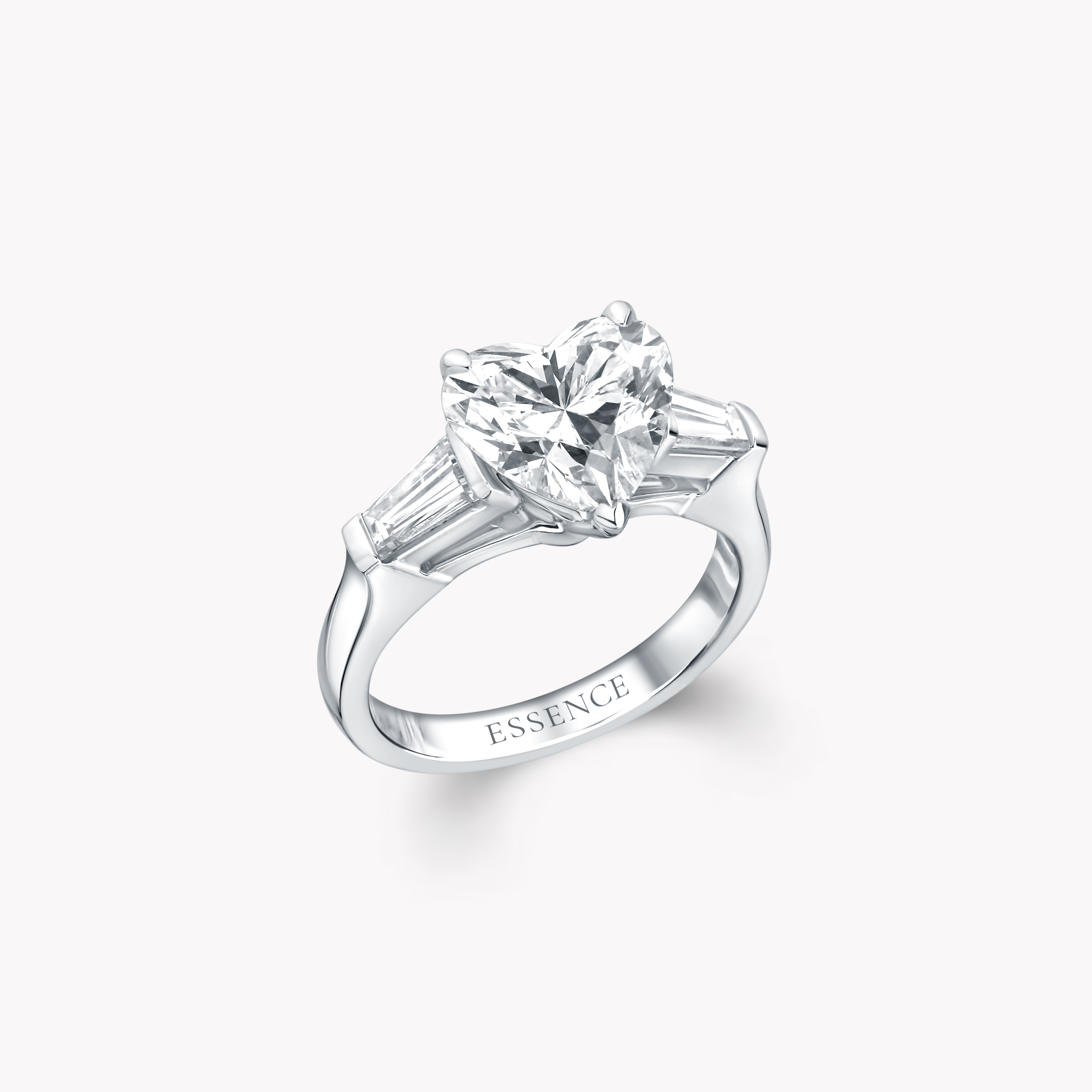 Каблучка з діамантом огранки серце Apex