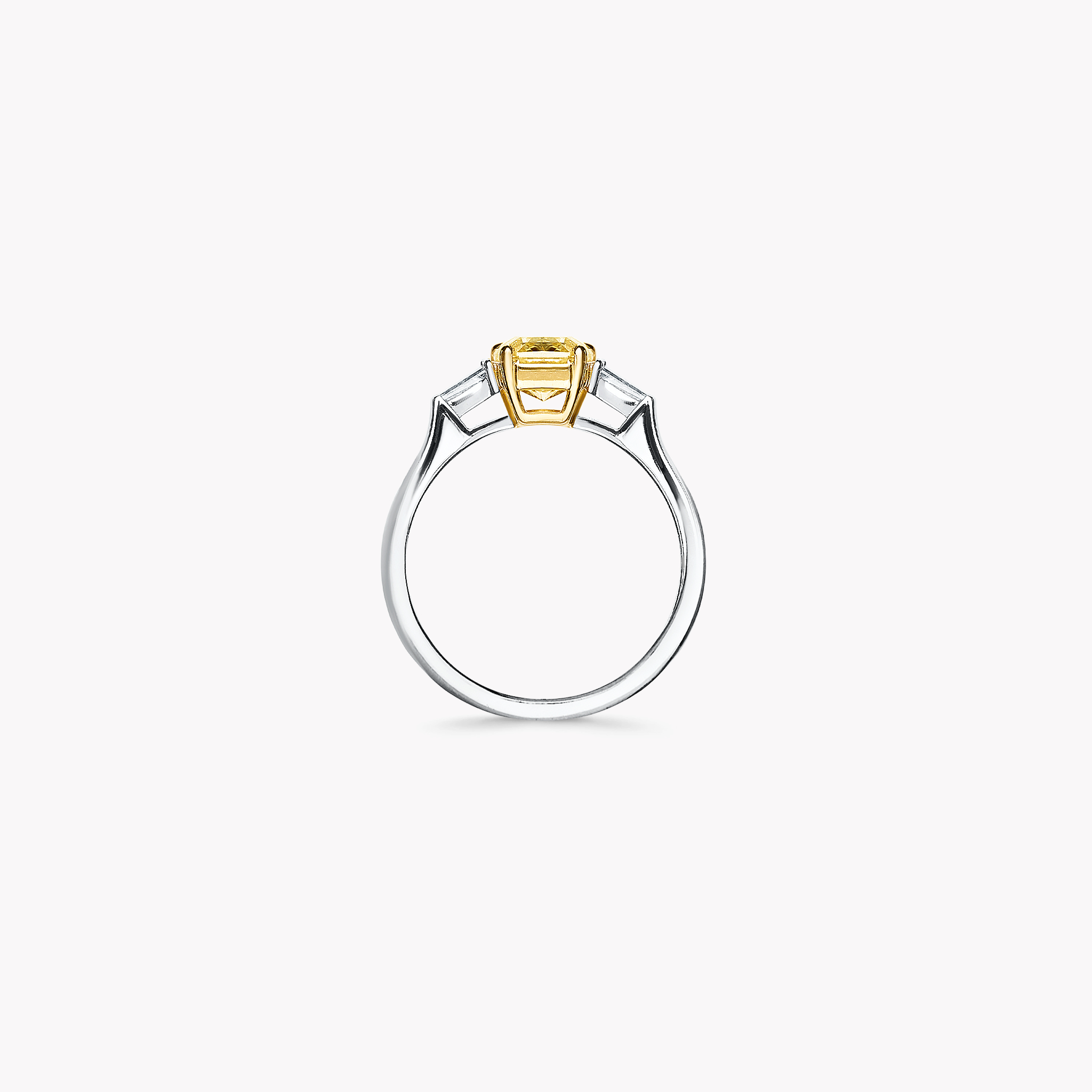 Каблучка з жовтим діамантом огранки кушон Apex